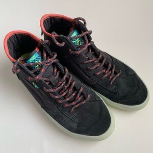 Vans Off The Wall Lizzy Hi Top Unisex Shoes
